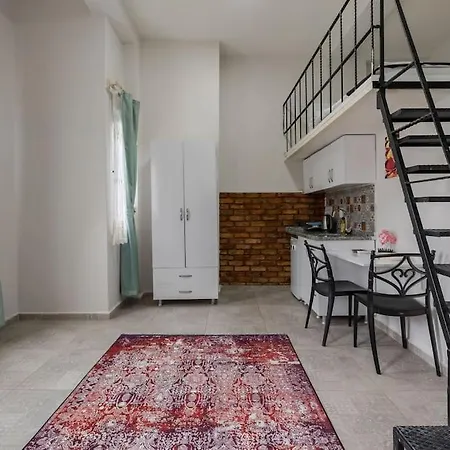 Cozy & Comfy Studio At Beyoglu - 59 * Estambul